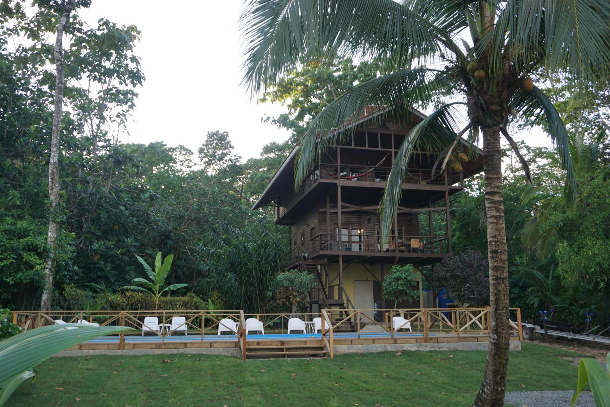 Oasis Bluff Beach Bocas Town Kültér fotó